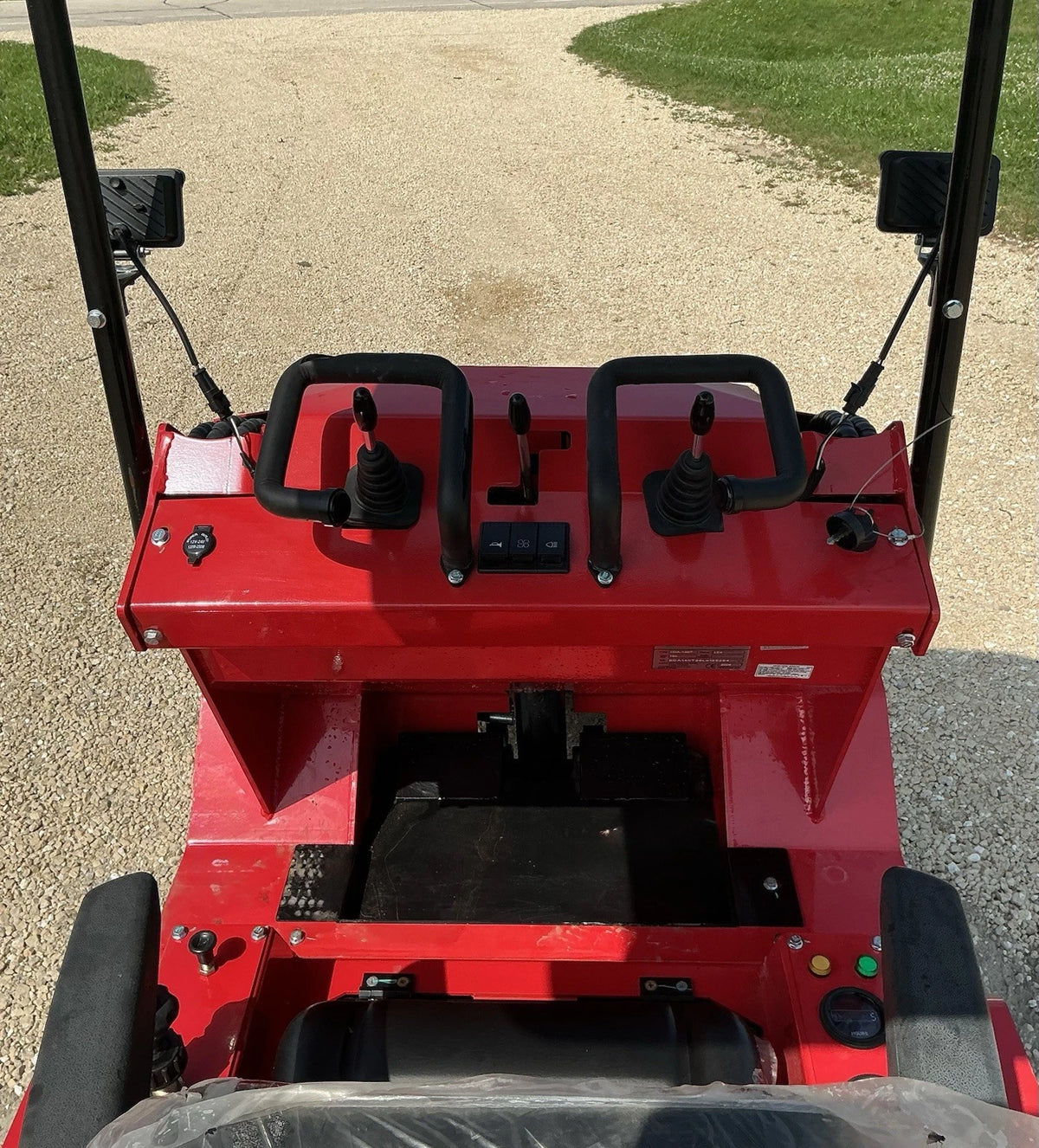 AGT SDA-140T MINI TRACK LOADER