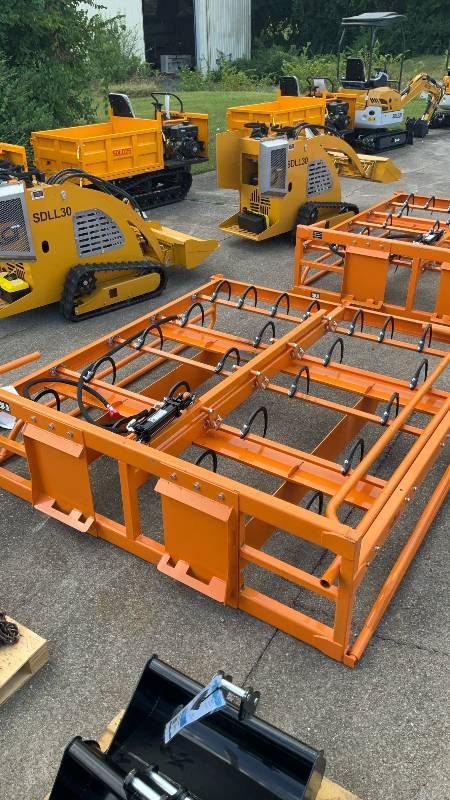 LandHonor - Skid Steer Hay Accumulator Grapple