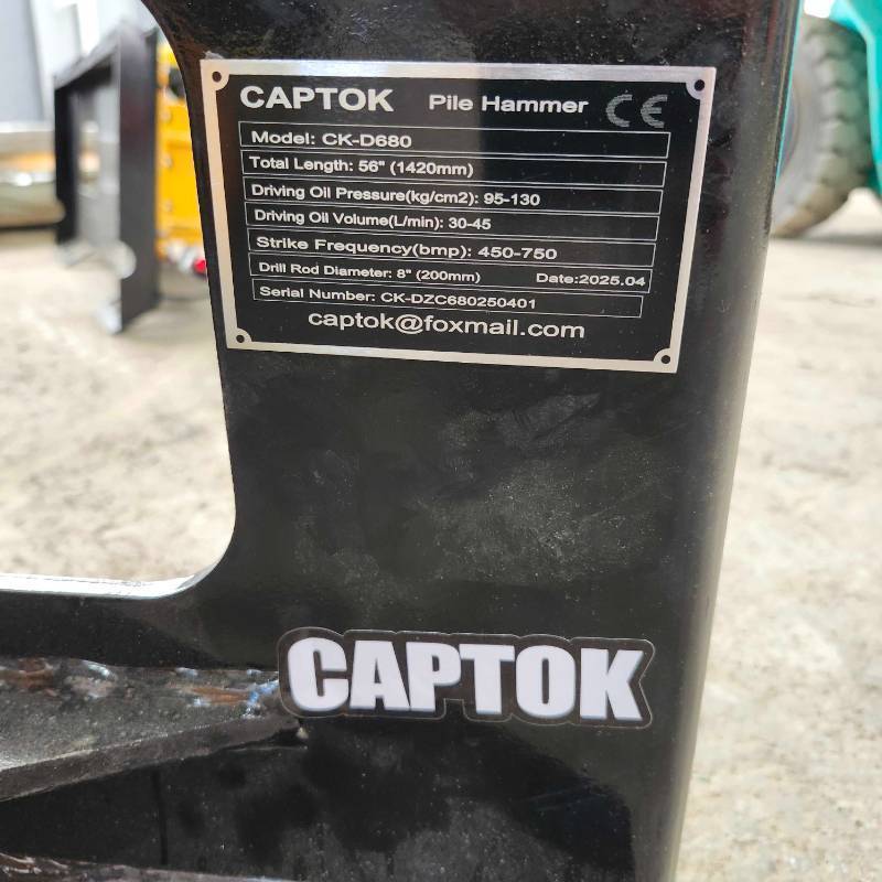 CAPTOK CK-D680 Skid Steer Hydraulic Pile Hammer